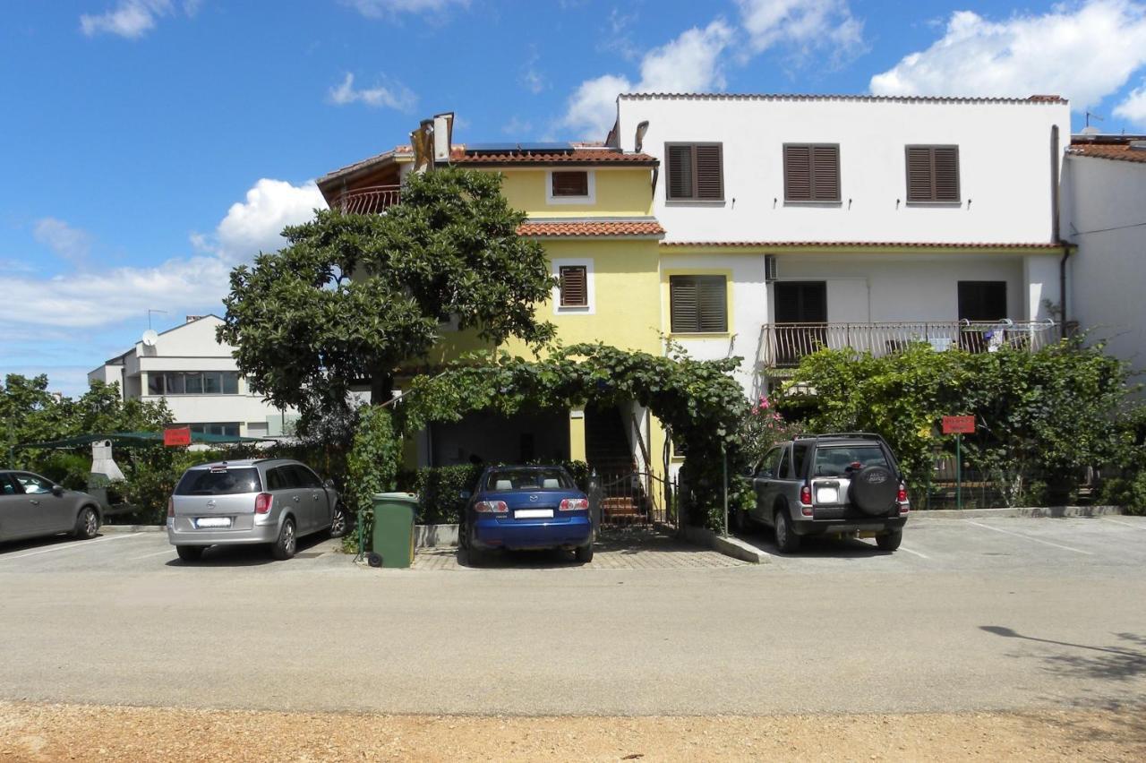 Apartments Zonta 800 M From Beach Rovinj Exterior foto